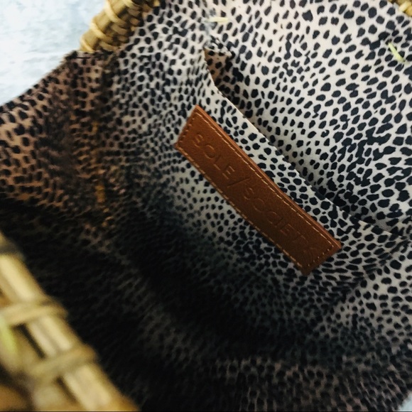 Sole Society Straw Catie Canteen Crossbody - Picture 5 of 7